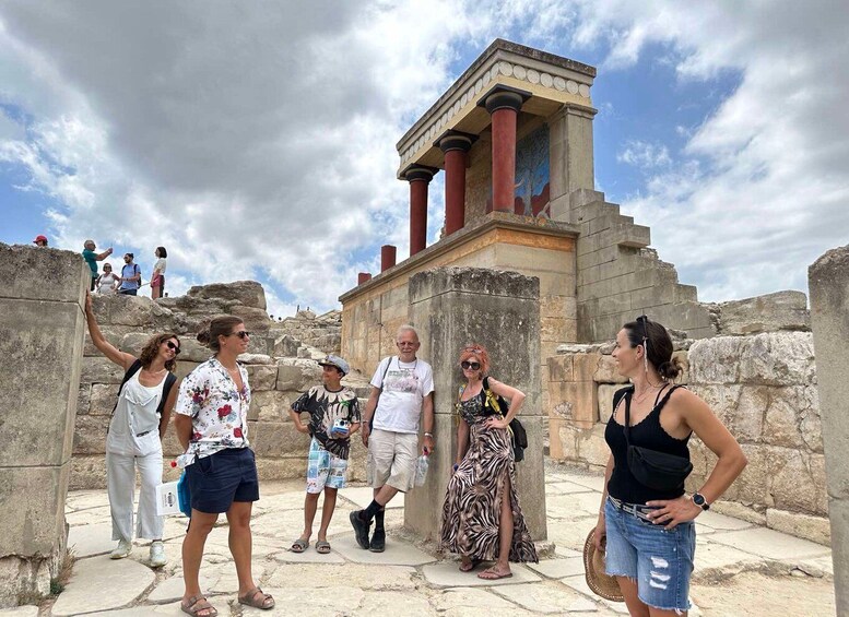 Picture 2 for Activity Knossos: Knossos Palace Skip-the-Line Guided Walking Tour