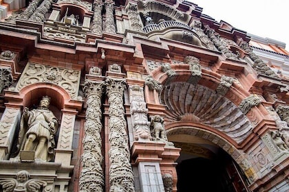 Evening Lima Walking Tour Historic Center and Pisco Sour