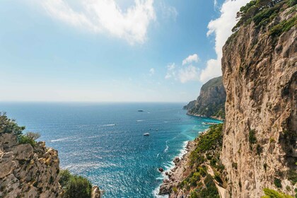 Desde Nápoles: Excursión en barco por el Golfo de Nápoles y Capri