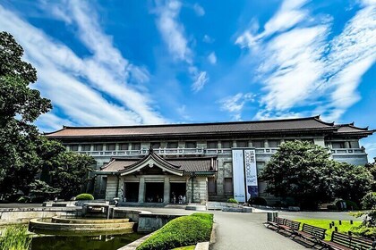 Tokyo National Museum & Ueno Park Private guided tour