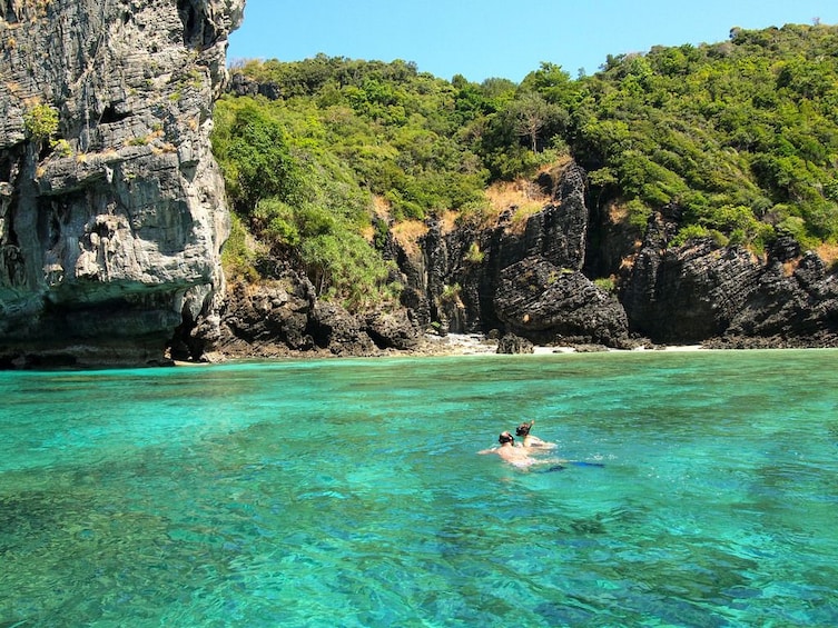 Phi Phi Island Snorkel Tour from Krabi by Sea Eagle