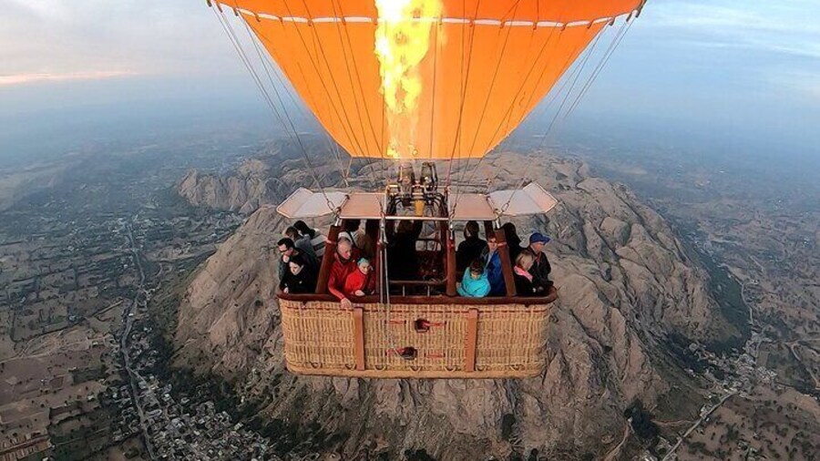 SkyWaltz Hot Air Balloon Safari