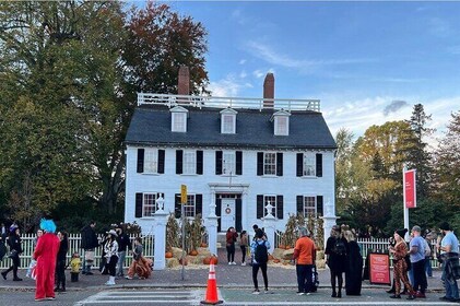 Salem Film Magic Tour: Hocus Pocus and Bewitched locations