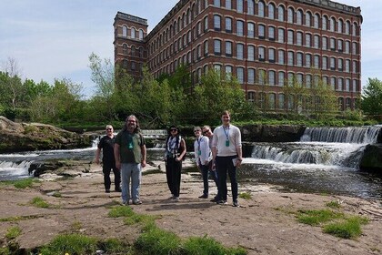 Paisley History Walking Tour with Personal Audio