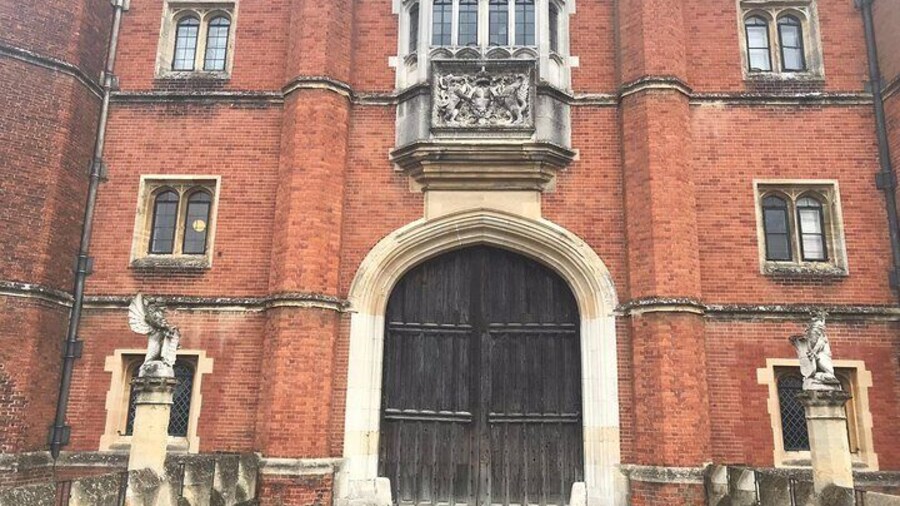 Private Hampton Court Palace Tour By Train