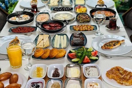 Discover Turkish Traditions Authentic Breakfast Experience
