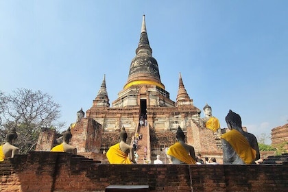 Private tour to Ayutthaya and Boat Tour Heritage Site