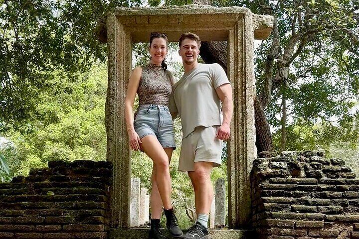 Private Guided Day Tour in Ancient Anuradhapura By Lucky