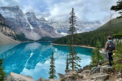 Icefield Parkway with Lake Louise and Moraine Lake Private Tour