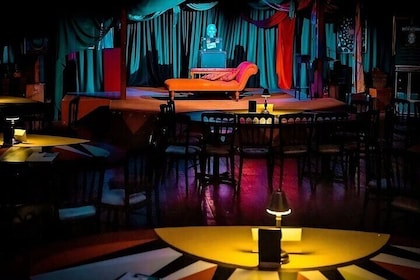 Immersive Magic Experience with Craft Cocktails in London