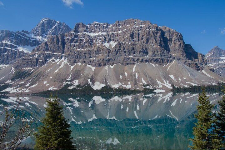 4WD Tour from Calgary to Bow Lake Banff