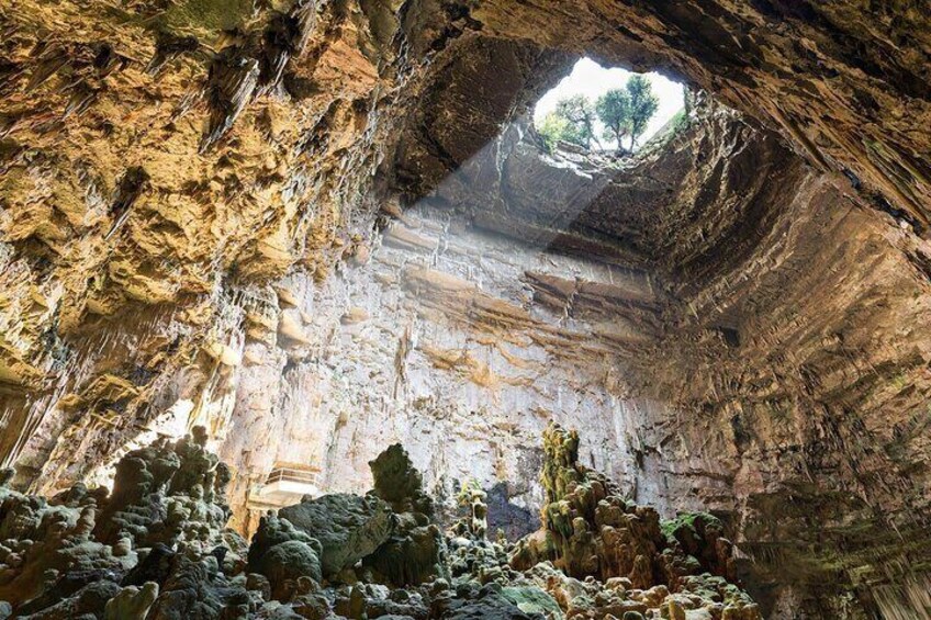 Alberobello & Castellana Caves: private tour from Bari