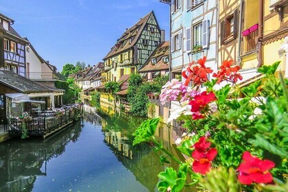 Explore Old Town and Little Venice from Zurich