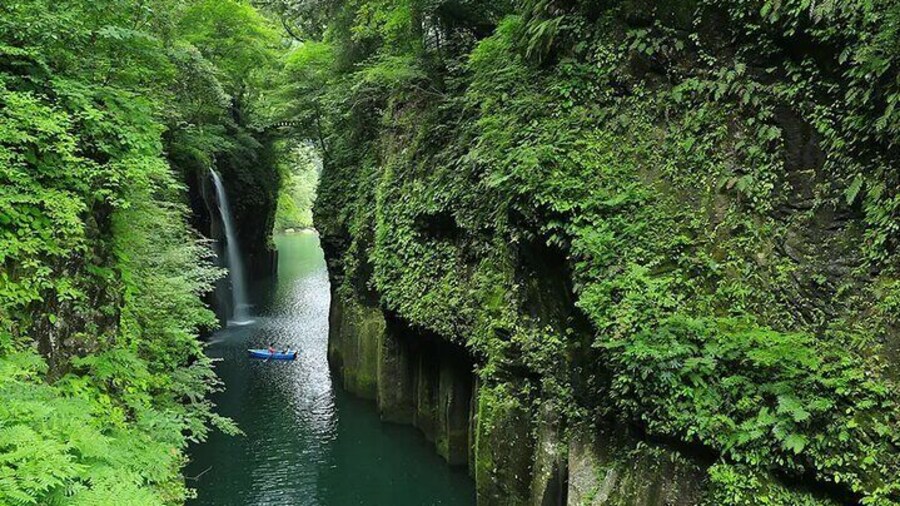Takachiho Gorge and Mount Aso Scenic Day Tour