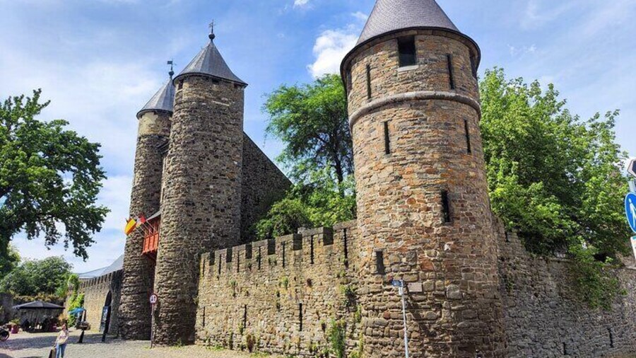 Helpoort - the most beautiful medieval gate