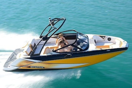 Doha Speed Boat Tours Skyline Views Islands and Adrenaline