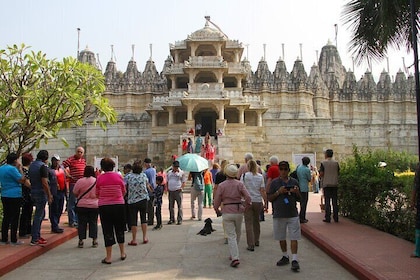 Jodhpur to Udaipur via Ranakpur Jain Temple & Kumbhalgarh Fort