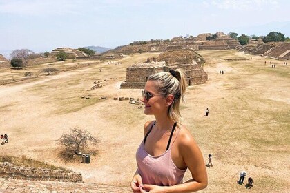 Morning Tour to Monte Alban without Traps for Tourists