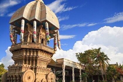 Chennai Private Vehicle Tour with English Speaking Chauffeur