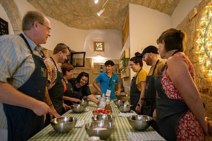 Bari : Nonna’s cooking class – Apulian Focaccia & Orecchiette