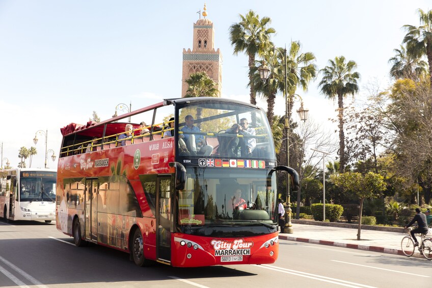 Foto 1 von 9 laden Marrakech City Tour Hop On-Hop Off