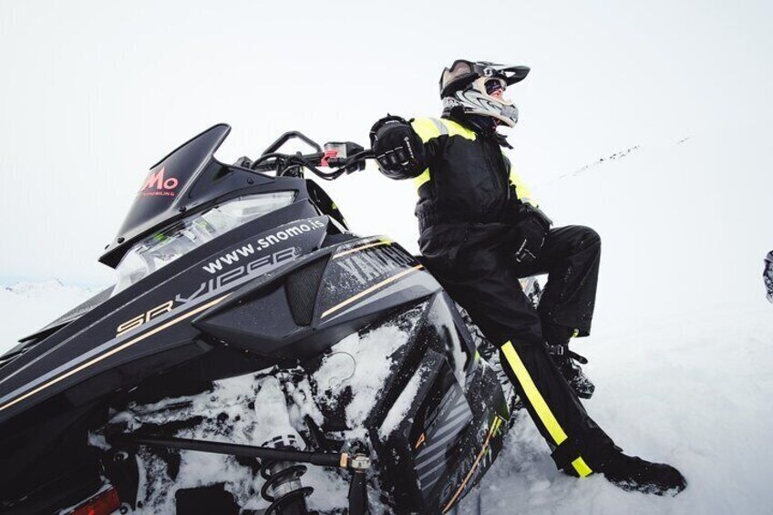 Glacier Rush – Fast pace snowmobile - SnoMo Glacier