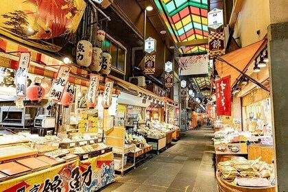 Kyoto Nishiki Market Private Tour with Matcha Experience