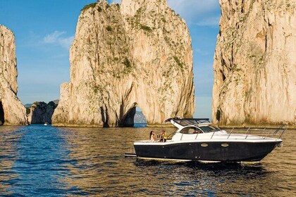 Capri Private Boat Tour with Limoncello tasting