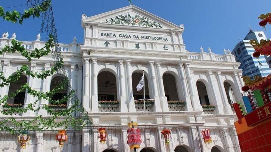 Leal Senado Building