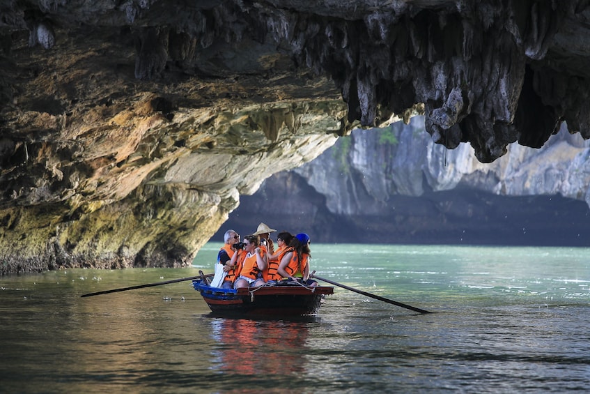 The Halong Bay Tour (3 Days Overnight on Halong Cruise)