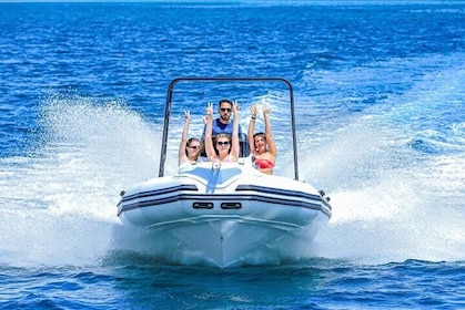VIP Speed Boat To Dolphins & Orange Island & Snorkeling –Hurghada