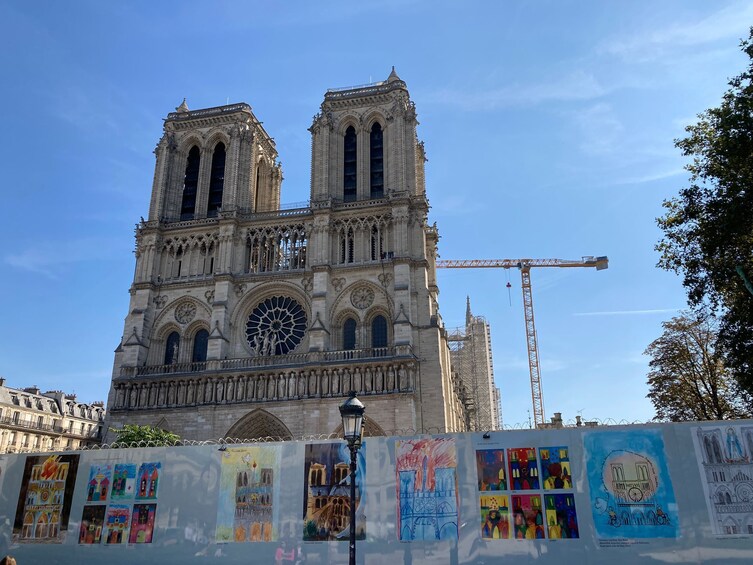 Notre Dame Outdoor Walking Tour with Crypt Entry