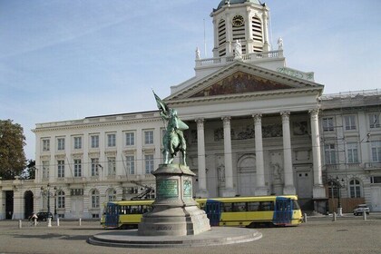 Brussels Self-Guided Walking Tour and Scavenger Hunt