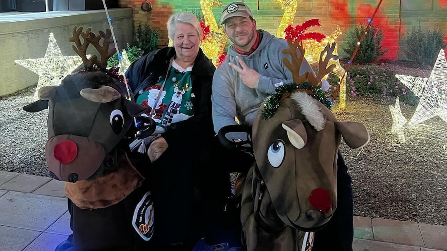 Charlotte: Holiday Lights Tour on a Rydable