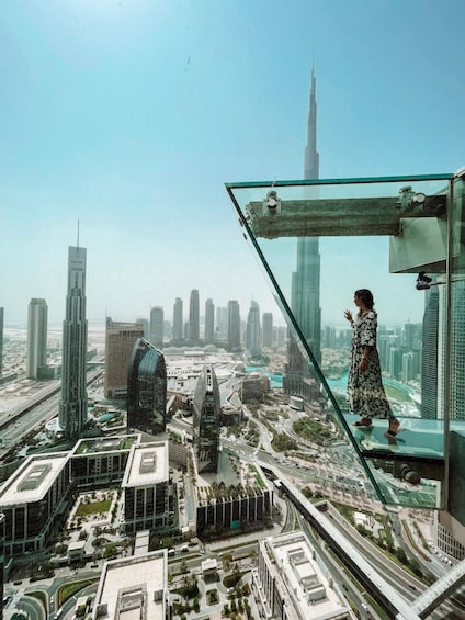 Dubai: Sky Views Entry Ticket with Burj Khalifa Views