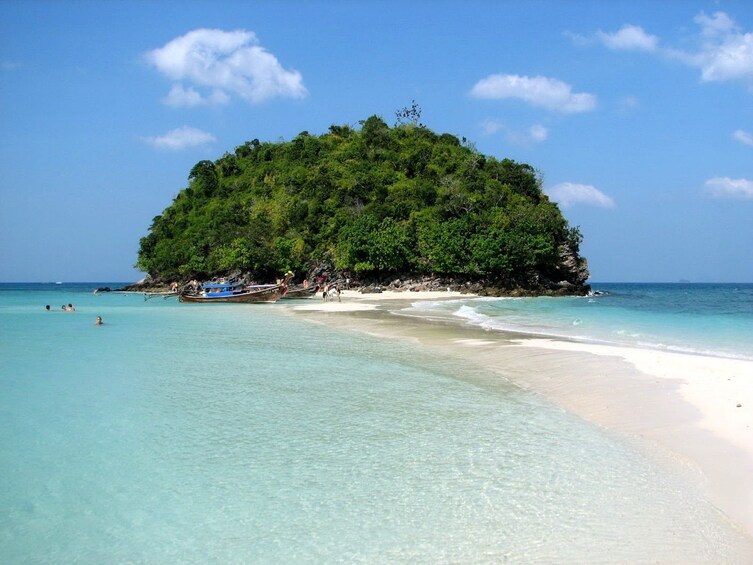 4 Island Tour by Traditional Big Longtail Boat from Krabi