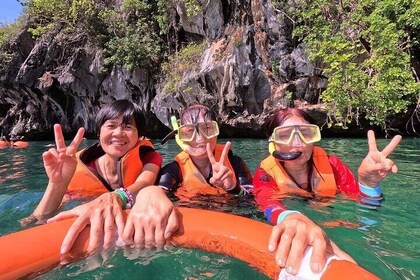 Emerald Cave and Trang 4 Islands Day Trip by Speedboat