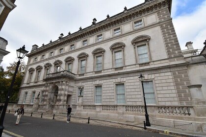 Private Downton Abbey Walking Tour of London