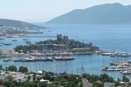 Bodrum City Private Tour, All inclusive, Castle, Theatre, Lunch,