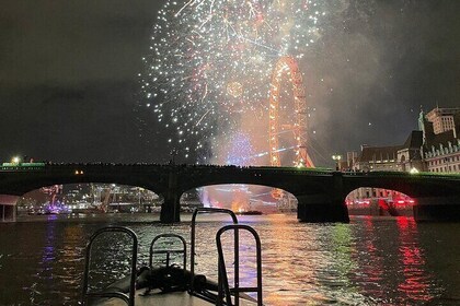 EXCLUSIVE PRIVATE HIRE - New Year's Eve London 2025 Fireworks!