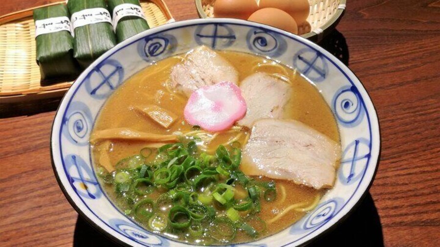 Wakayama: Ramen Lovers’ Crawl — Two Bowls, One Night