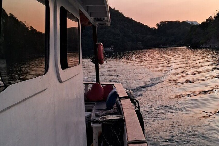Boat trip through the Bay of Paraty