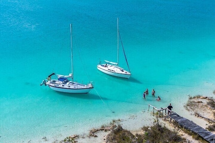 Laska Sailing Tours on the Lagoon Bacalar