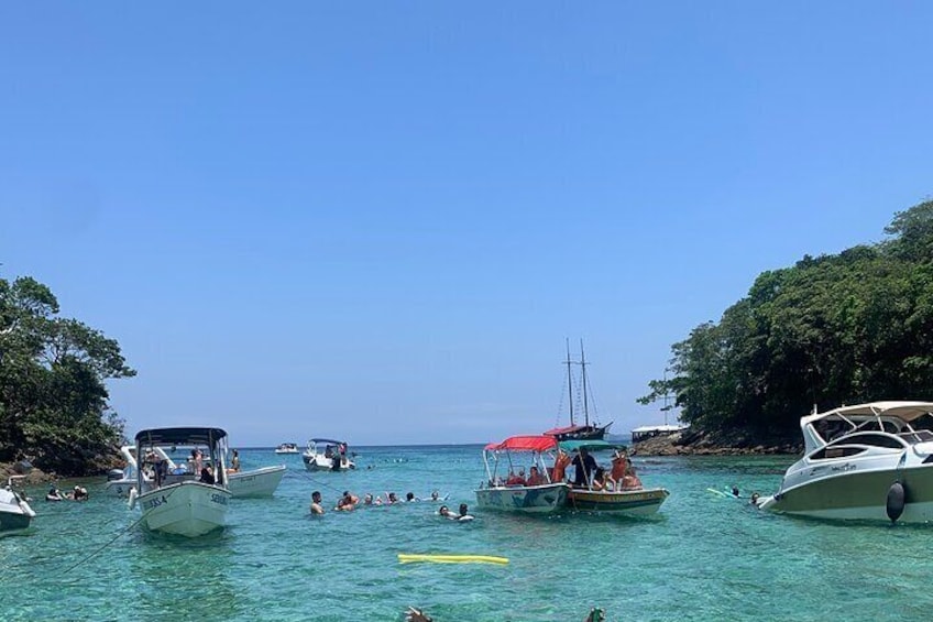 Private Speedboat Tour in Angra dos Reis