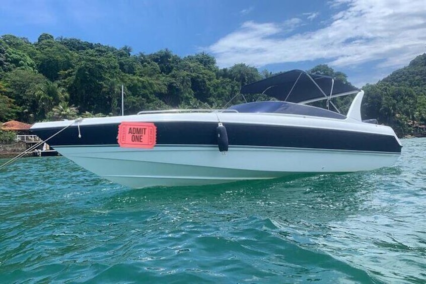 Private Speedboat Tour in Angra dos Reis