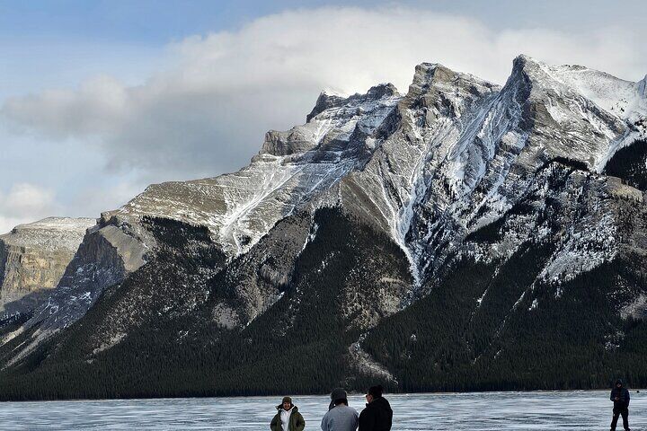 Canadian Rockies Day Trip Emerald Lake Peyto Lake and Lake Louise