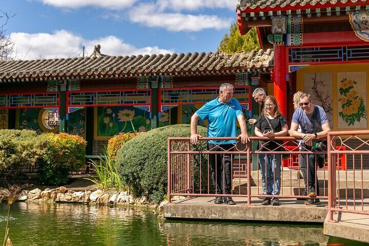 Visit the Bendigo Chinese Gardens