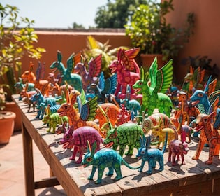 Tour Oaxaca Antigua: Monte Albán, Alebrijes & Artesanías