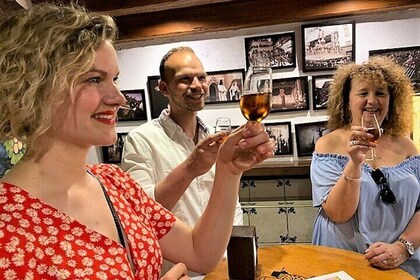 Authentic Tapas and Wine Tour in Fuengirola: Eat Like a Local!
