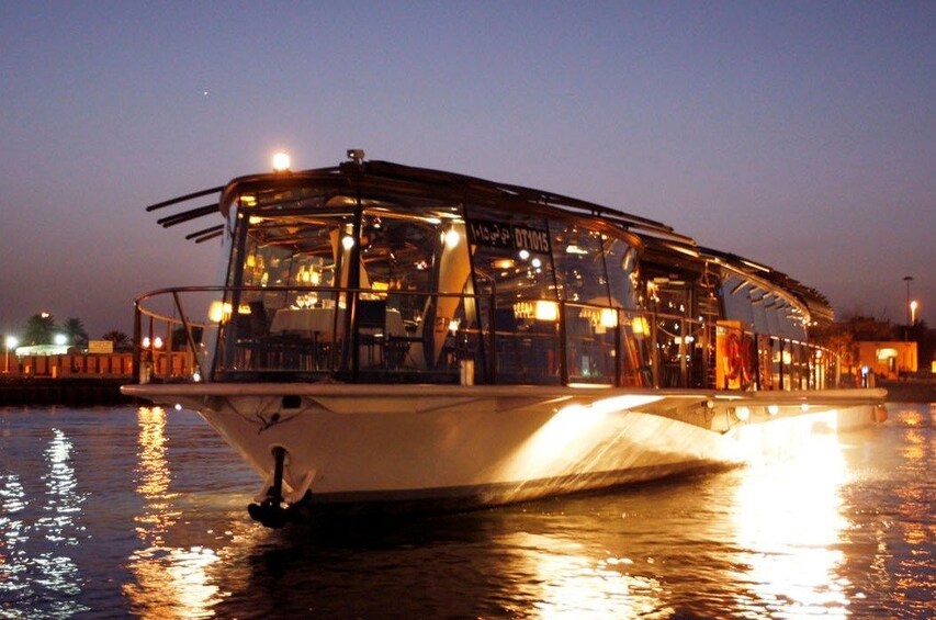 Bateaux Dubai - Floating Fine Dining